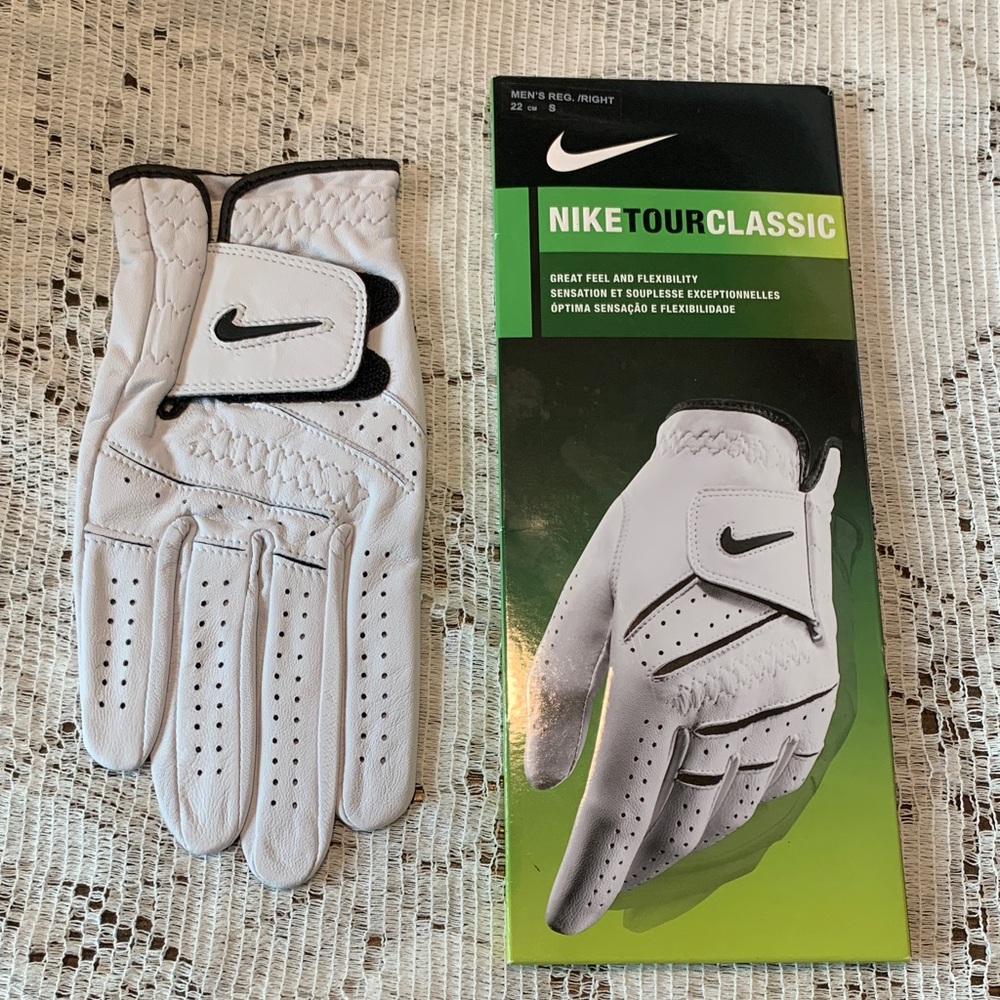 Nike Tour Classic Men's Golf Glove - White and Black 5 pairs available